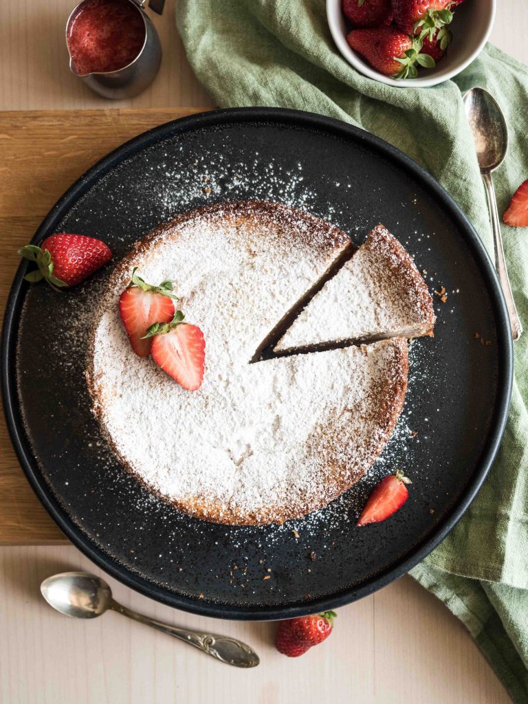 Rezept I Kasekuchen Mit Erdbeeren Zweischwestern